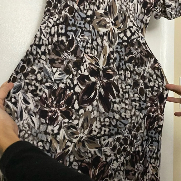 NWT Dolan (Anthropologie) Moira Bias MIDI Dress Brown Motif Size Small - Picture 8 of 11